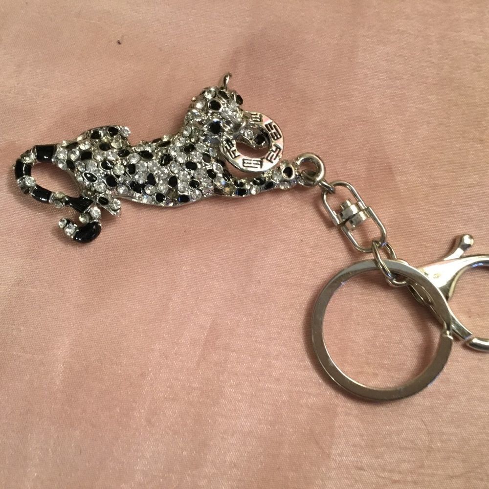 New Effy Black and White Crystal Key Chain/Purse Pull Silvertone